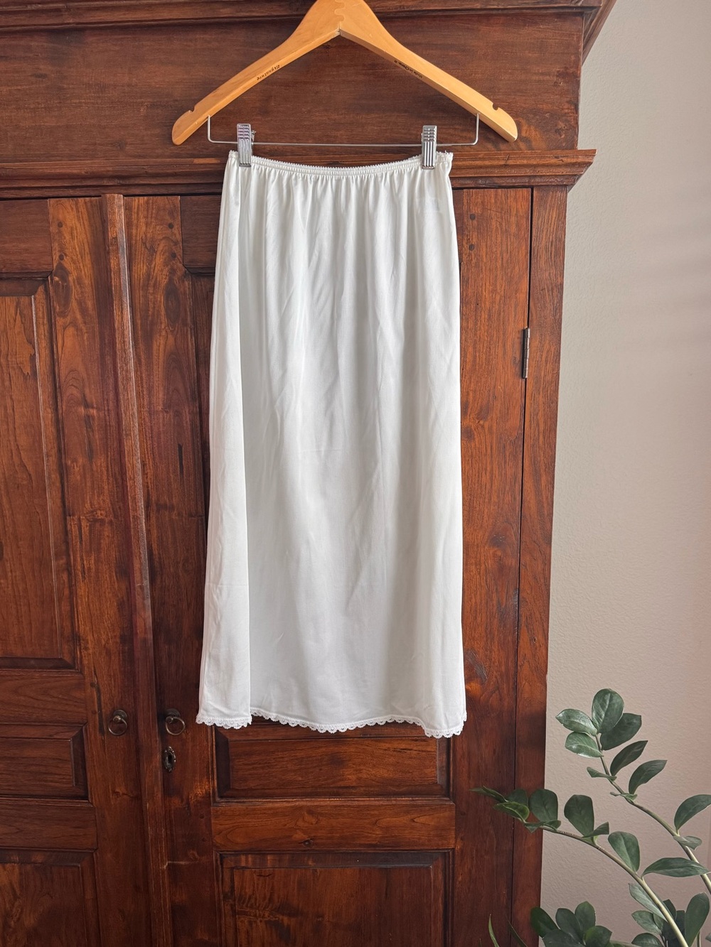 Vintage JcPenney White lace midi slip skirt